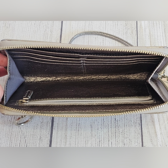 EUC Coach Y2K Bandana Graffiti Butterfly Shoulder Bag (F15712) & Wallet Set - Picture 16 of 16